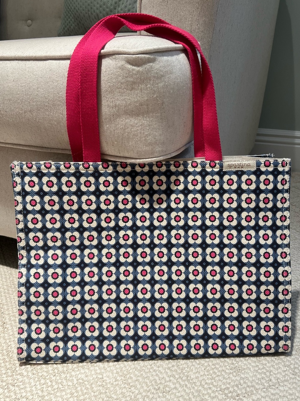 NWOT Spartina 449 Market Tote | navy blue floral pattern | hot pink handles.